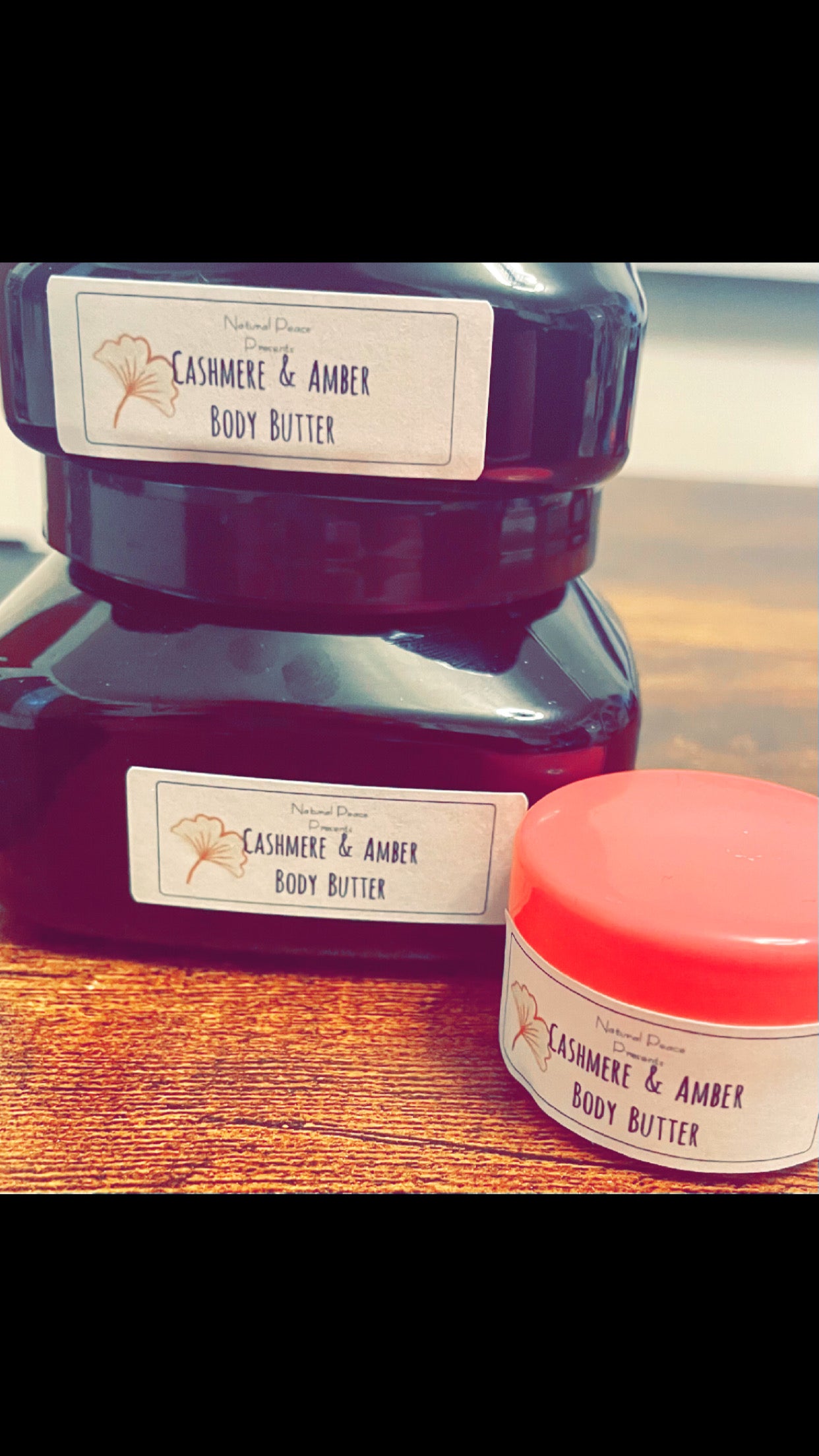 Cashmere &Amber Body butter sample